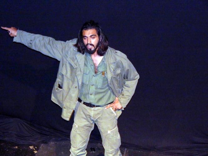El Che: Μια παράσταση και ένα βιβλίο