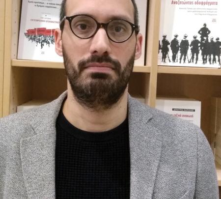 Νίκος Παπαδάτος